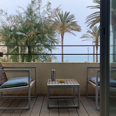 Fully Equipped Beachfront Studio In The Heart Of The City Center Bd Leclerc Antibes Kültér fotó