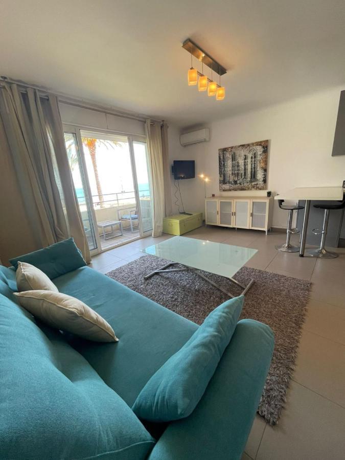 Fully Equipped Beachfront Studio In The Heart Of The City Center Bd Leclerc Antibes Kültér fotó