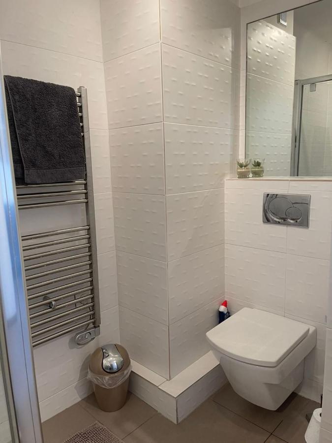 Fully Equipped Beachfront Studio In The Heart Of The City Center Bd Leclerc Antibes Kültér fotó
